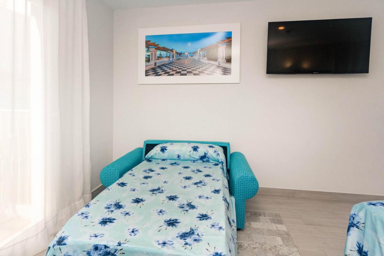 Clopy Rocamar Hotel Benidorm Exterior photo